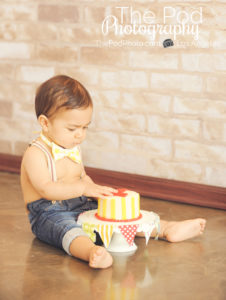 Best-Boy-Outfit-First-Birthday-Cake-Smash-Playa-Vista-Photographer