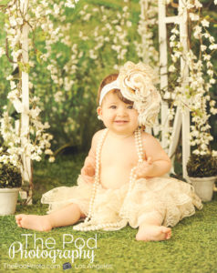 Spring-Baby-Portrait-Photographer-Mar-Vista-Cozette-Couture-Style-Tutu-Headband-Pearls