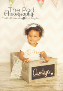 Best-First-Birthday-Cake-Smash-Photographer-Los-Angeles-Chevron-Chalkboard-Name-Box