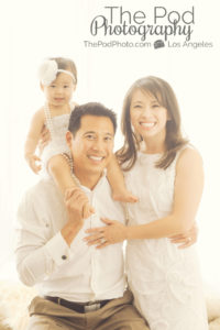 Candid-Family-Portrait-Pose-Best-Studio-Photographer-Santa-Monica
