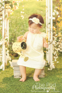 Pacific-Palisades-Baby-Photographer-Studio-Grass-Set-Sun-Glow-One-Year-Old