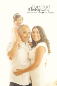 Best-Family-Portrait-Photographer-Baby-On-Dads-Shoulders-Cute-Candid-Fun-Mar-Vista