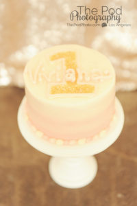 Best-First-Birthday-Cake-Smash-Photographer-Los-Angeles-Portrait-Studio-SusieCakes-Marina-Del-Rey-Viviana-One-Smash-Cake-Pink-Gold-Sequins
