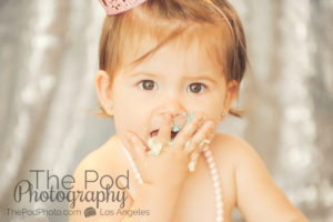 Best-First-Birthday-Cake-Smash-Photographer-Los-Angeles-SusieCakes-Teal-White-Silver-Eating-Cake