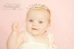 baby-in-moms-wedding-tiara
