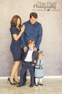 Best-Family-Holiday-Card-Specials-Los-Angeles