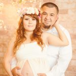 flower-crown-maternity-couple