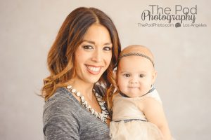 Mommy-And-Me-Holiday-Photo-Specials-Best-In-Bel-Air