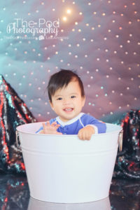 Baby-In-Bucket-Themed-Portrait-Studio-Provides-Props-Accessories-Best-Baby-Photographer-Westchester-Los-Angeles