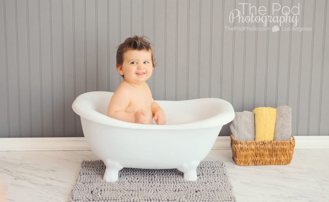 bathtub baby photography