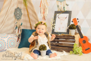 bohemian-teepee-setup-baby-photos