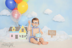 Baby-Nerd-Glasses-Old-Man-From-Disney-Pixar-Up-Cake-Smash
