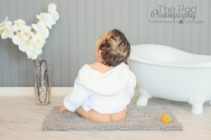 naked-butt-baby-bathtub-fun-photos