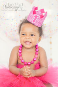los-angeles-photographer-first-birthday-cake-smash