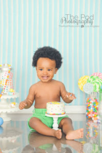 best-hollywood-photographer-first-birthday-cake-smash-portraits