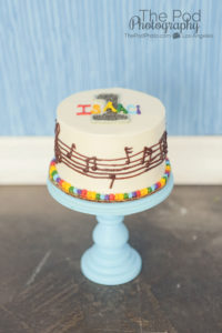 custom-smash-cake-the-pod-photography-top-tier-treats