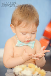 messy-cake-hands-baby-boy-pictures