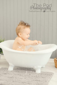 splashing-in-the-tub-first-birthday