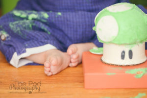 feet-in-mario-cake