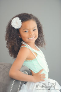 teal-and-white-outfit-styling-for-girl-photo-shoot