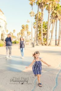 santa-monica-boardwalk-family-pictures