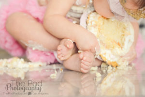 messy-cake-baby-toes