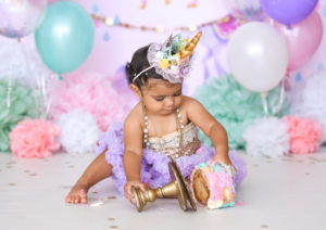 unicorn-first-birthday-photos-los-angeles-milestone-cake-smash