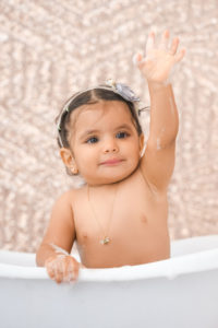 unicorn-first-birthday-photos-los-angeles-bathtub