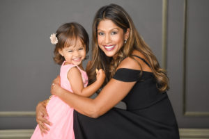 Mommy-And-Me-Holiday-Family-Photos (6)