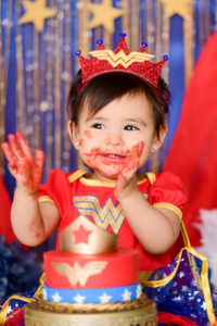 wonder woman cake smash