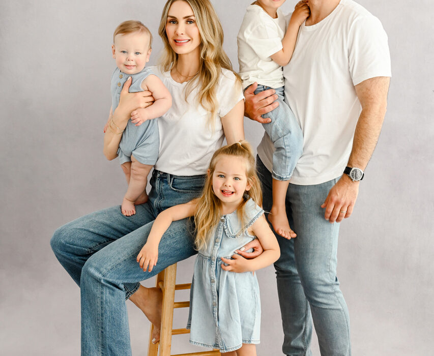 family-photoshoot-natural-beverly-hills