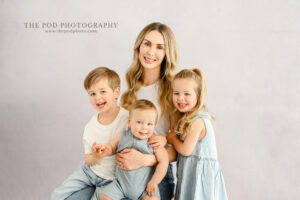 mother-and-children-family-photoshoot-beverly-hills