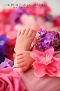 newborn-photoshoot-los-angeles-mexico-city-heritage-floral-baby-girl-toes