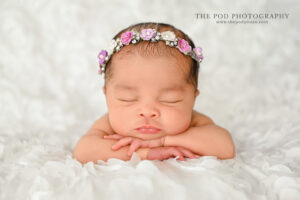 newborn-photoshoot-los-angeles-mexico-city-heritage-floral-newborn-cherub