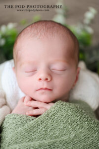 newborn-photoshoot-beverly-hills-closeup