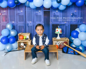 baby-smash-cake-closeup-sports-theme