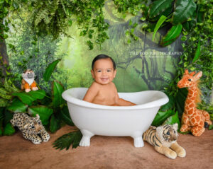 first-birthday-jungle-theme-bath-time