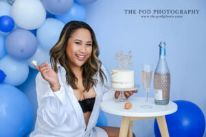 modern-cake-smash-ideas-for-women-encino-1