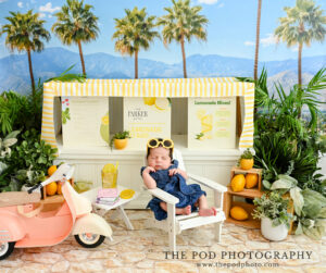 newborn-lemonade-stand-photo-the-pod-photography-torrance